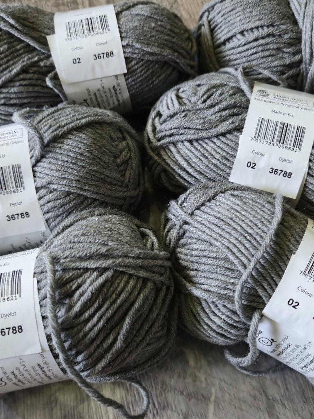 Drops Big 100% Merino Wool Yarn Lot 6 Skeins Grey Mix Superwash Fine Quality - Picture 6 of 7
